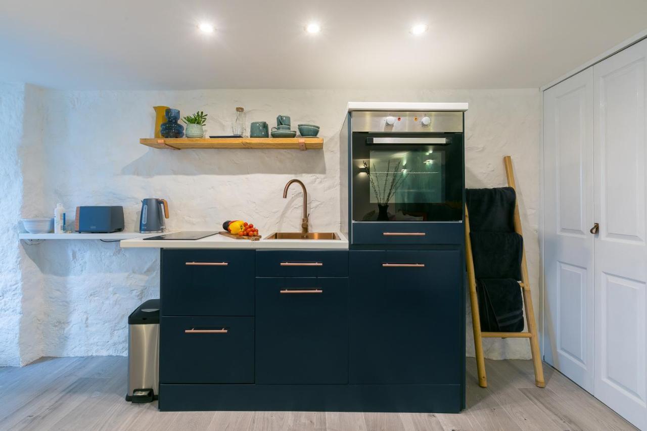 Island Studio With On-Site Parking St Ives  Exterior photo