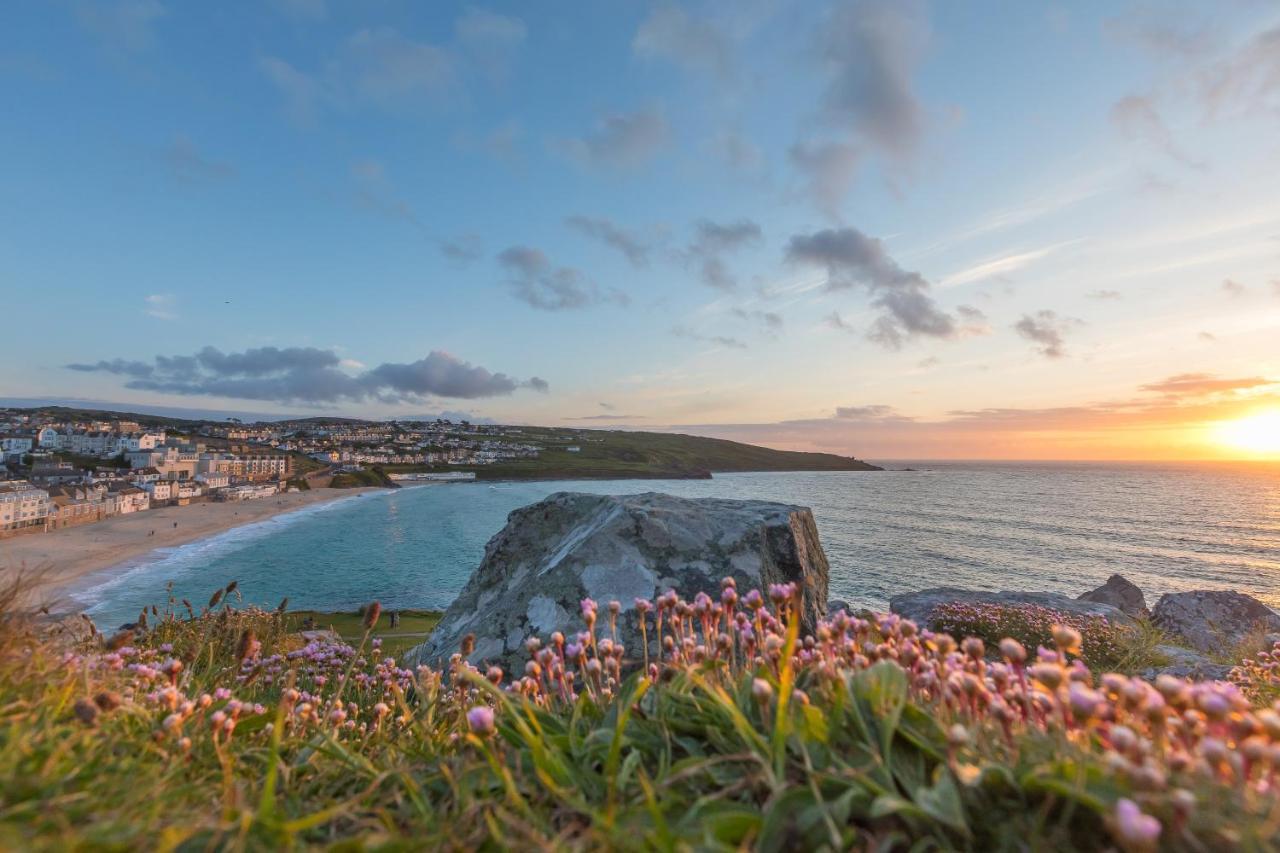 Island Studio With On-Site Parking St Ives  Exterior photo